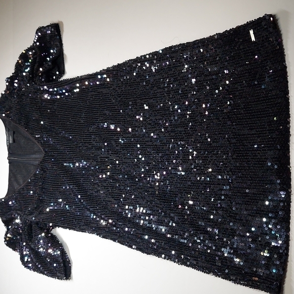 ARMANI EXCHANGE SEQUIN-STUDDED V-NECK DRESS SIZE 4 - Picture 7 of 16